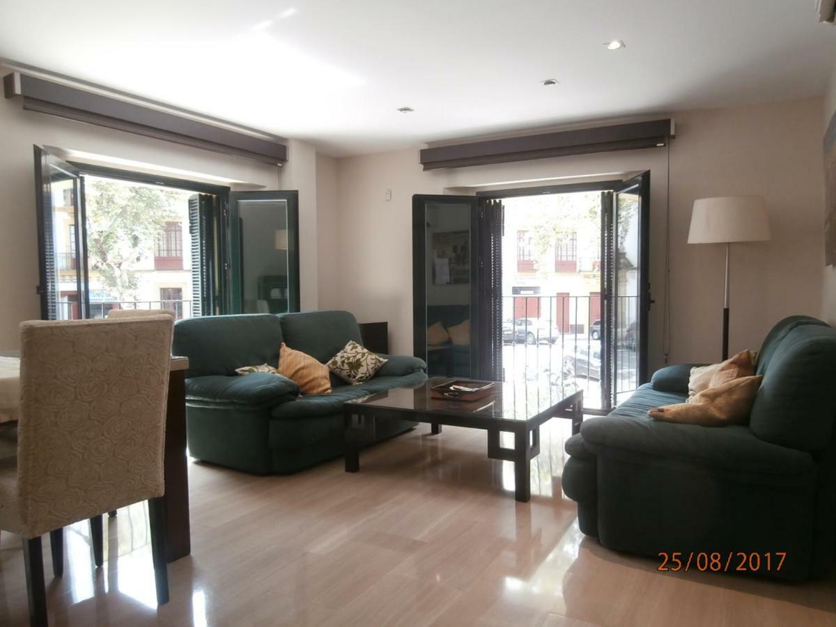 Apartamento Deluxe Centro Historico Apartment เซบีญา ภายนอก รูปภาพ