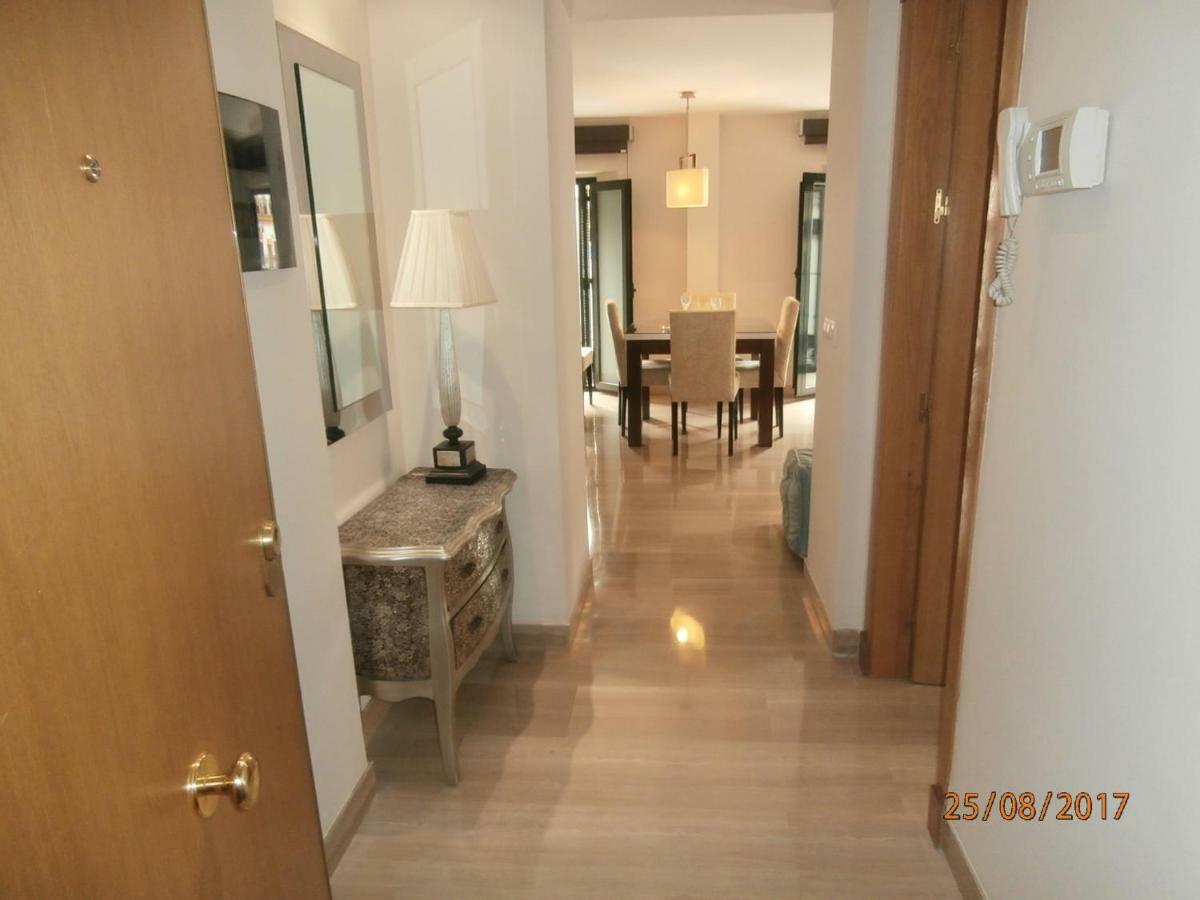 Apartamento Deluxe Centro Historico Apartment เซบีญา ภายนอก รูปภาพ